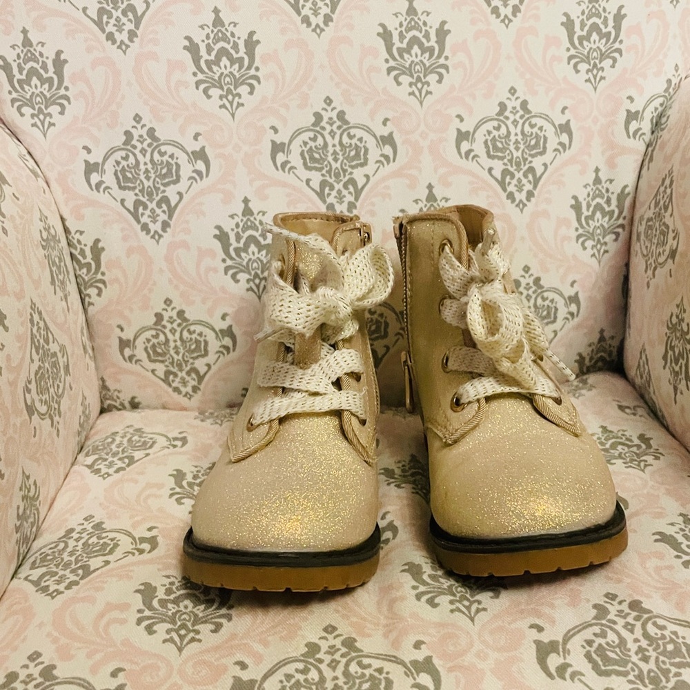 Cat & Jack Gold Glitter Combat Boots